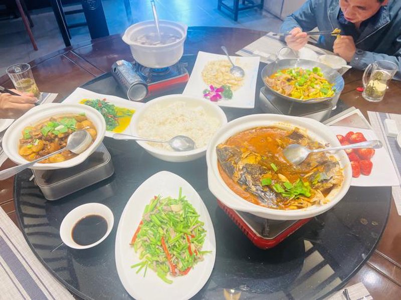 城市绿肺，平天湖畔餐饮新风尚