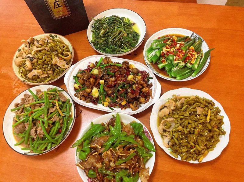 现代餐厅如何抓住食客的心——以君味辞饭店为例